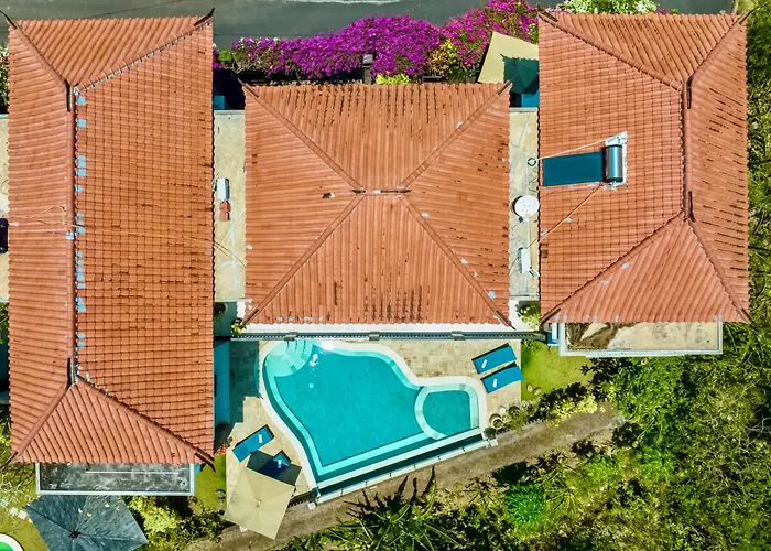 Luxurious Escape In - Ocean With 5 Bedroom And Private Pool فيلة أُلُواتو